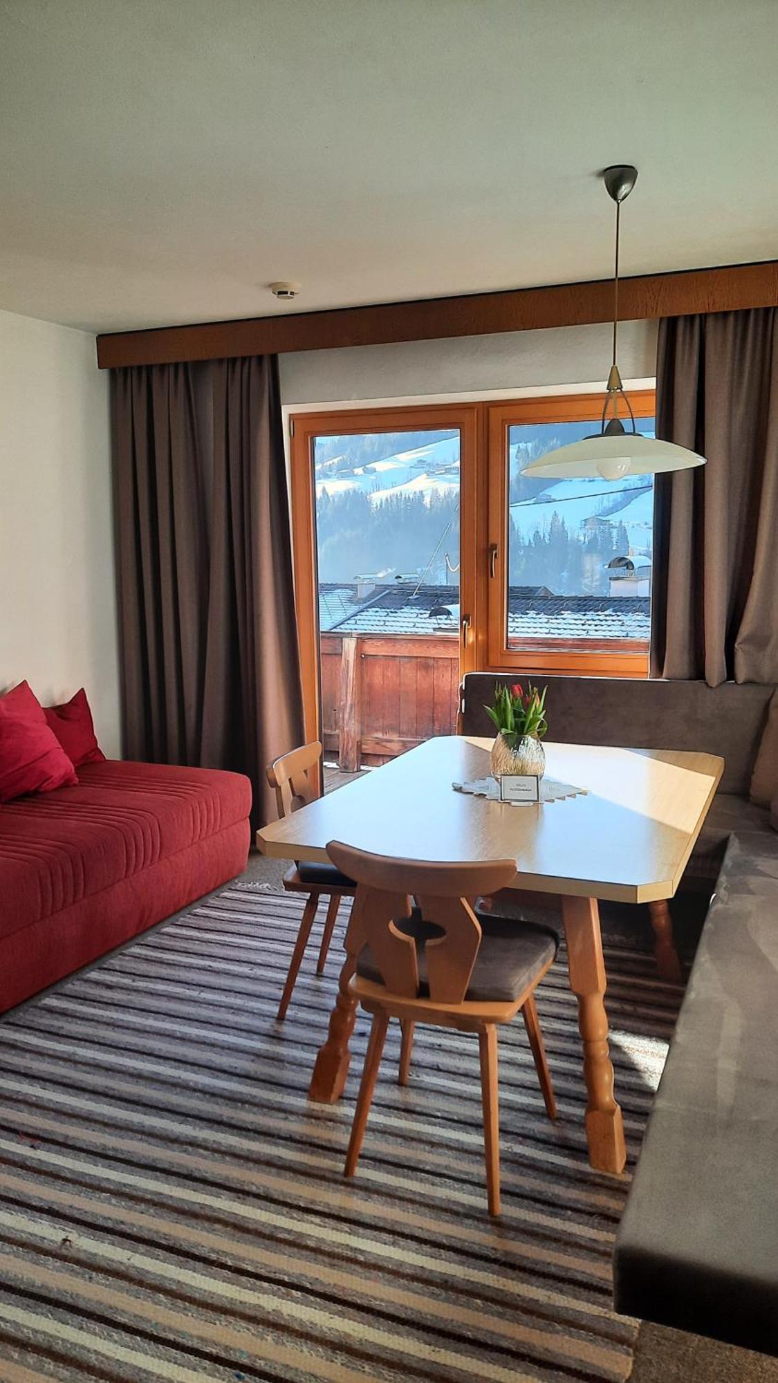 فندق Haus Gmahblick Ferienwonungen ألباخ المظهر الخارجي الصورة